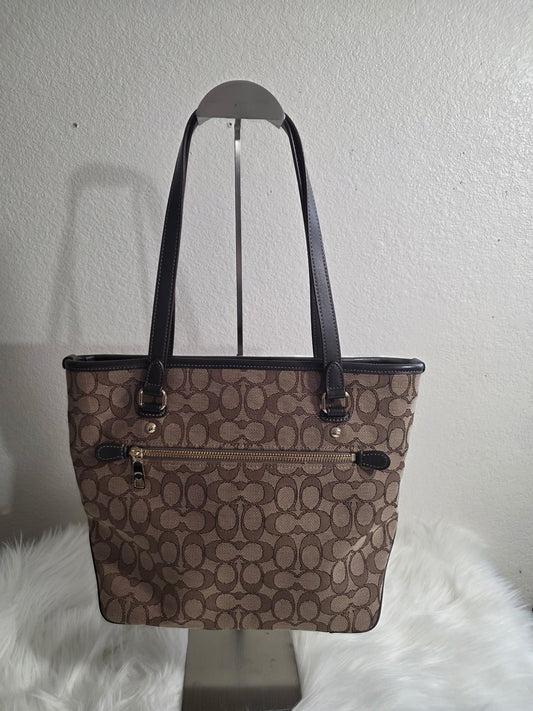 Coach Signature Canvas Gallery Tote